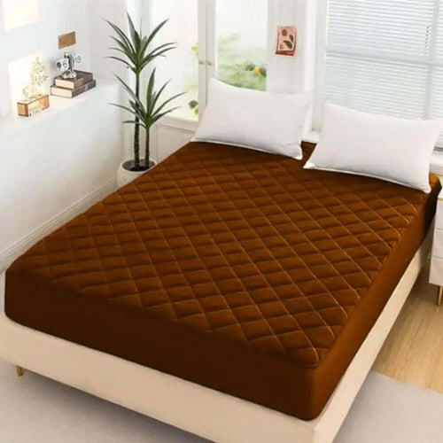 Cotton Quilted Water Proof Mattriss Protector﹙ Maroon Color ﹚
