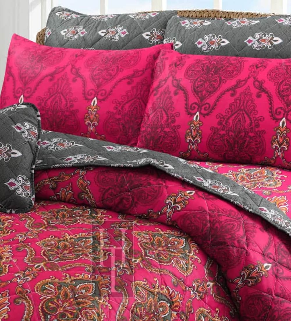 Zarnab Fatima Favourite 7Pc Comforter Set Quilts & Comforters